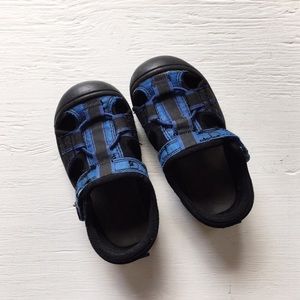 Baby Gap toddler Blue water shoes sandals size 6